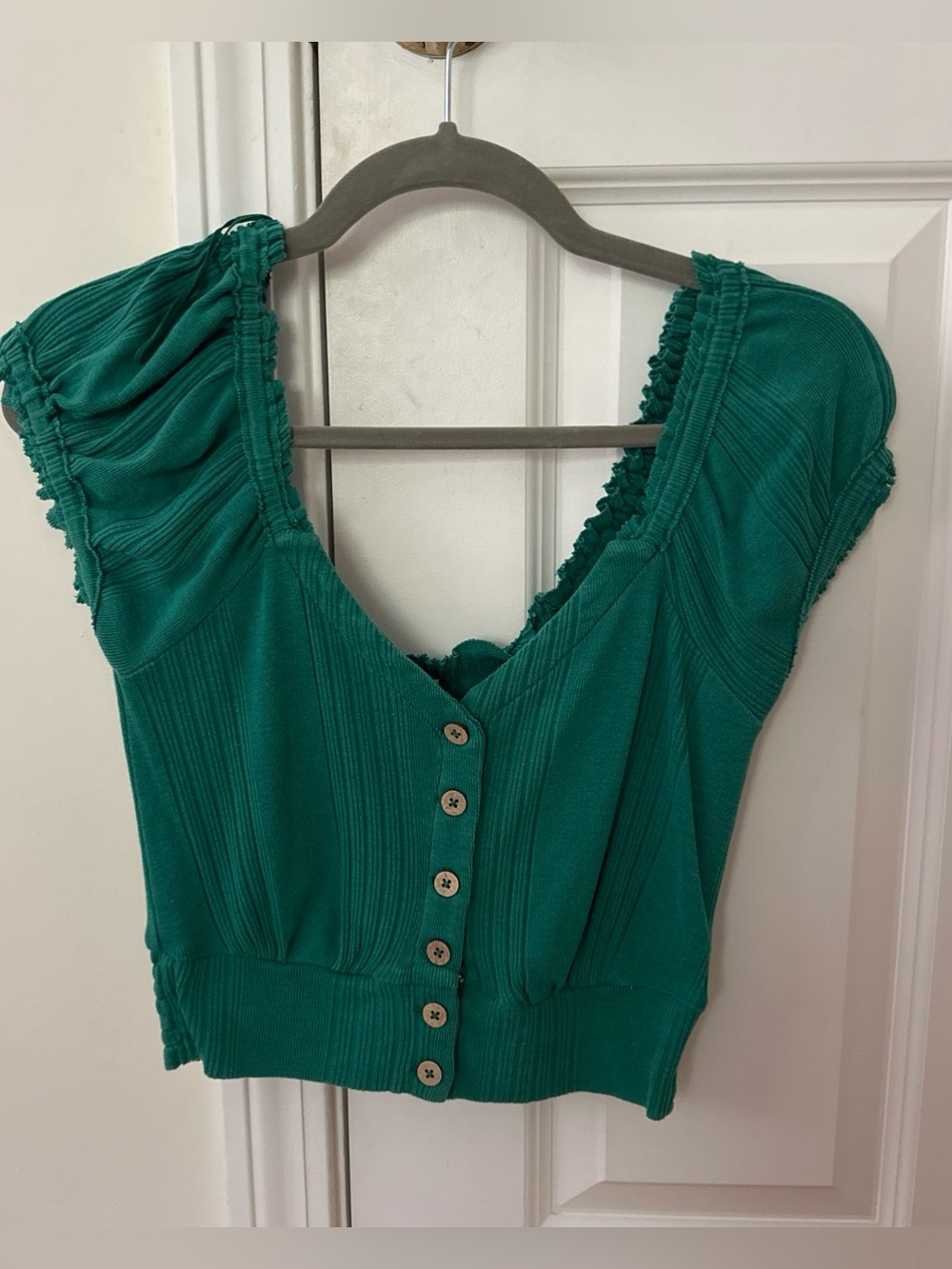 We The Free Emerald Green Button-Front Crop Top